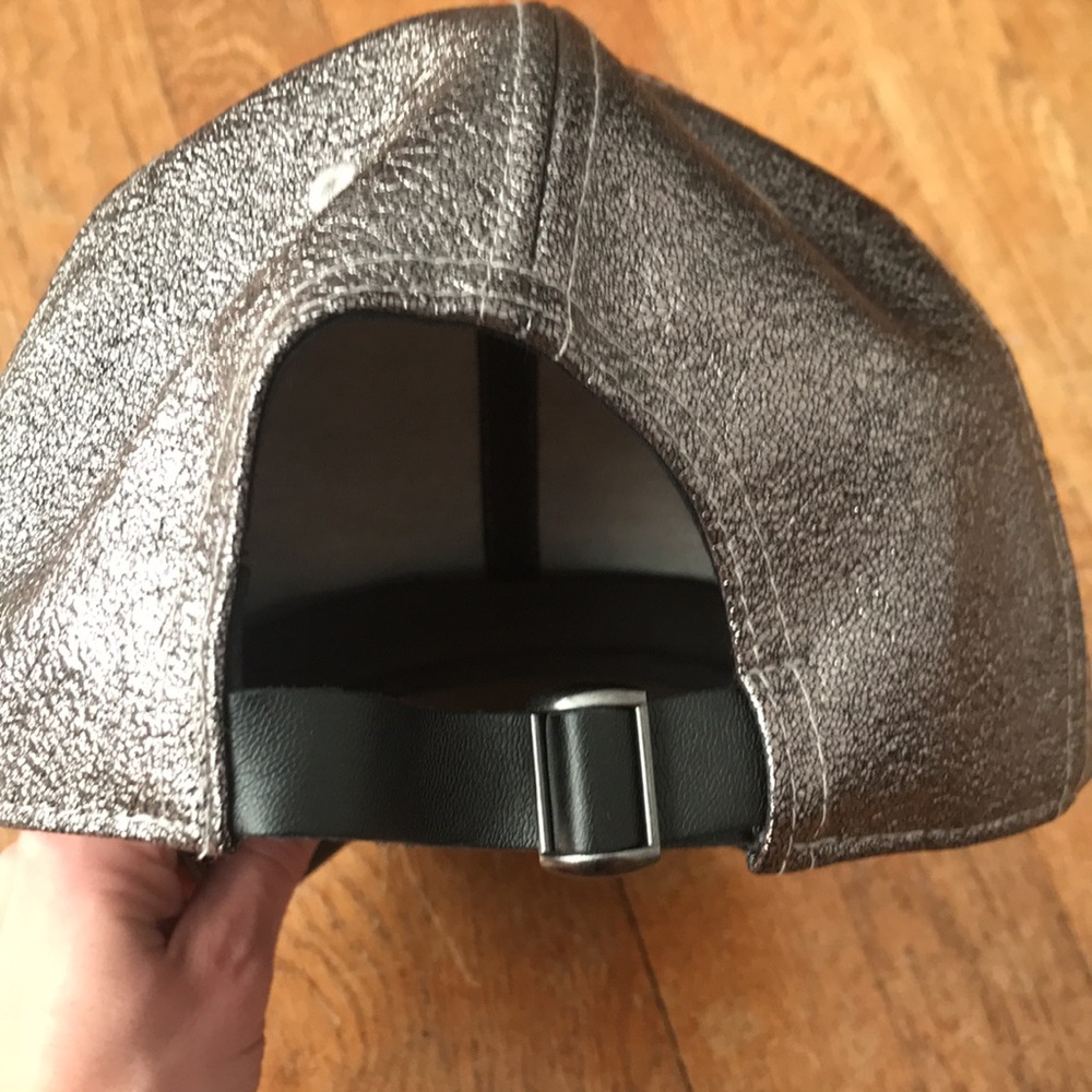 Express Metallic Hat - Picture 3 of 4
